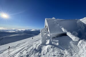 Skitourenreisen: Destinationen weltweit