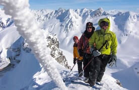Skitouren rund um die Medelserhütte