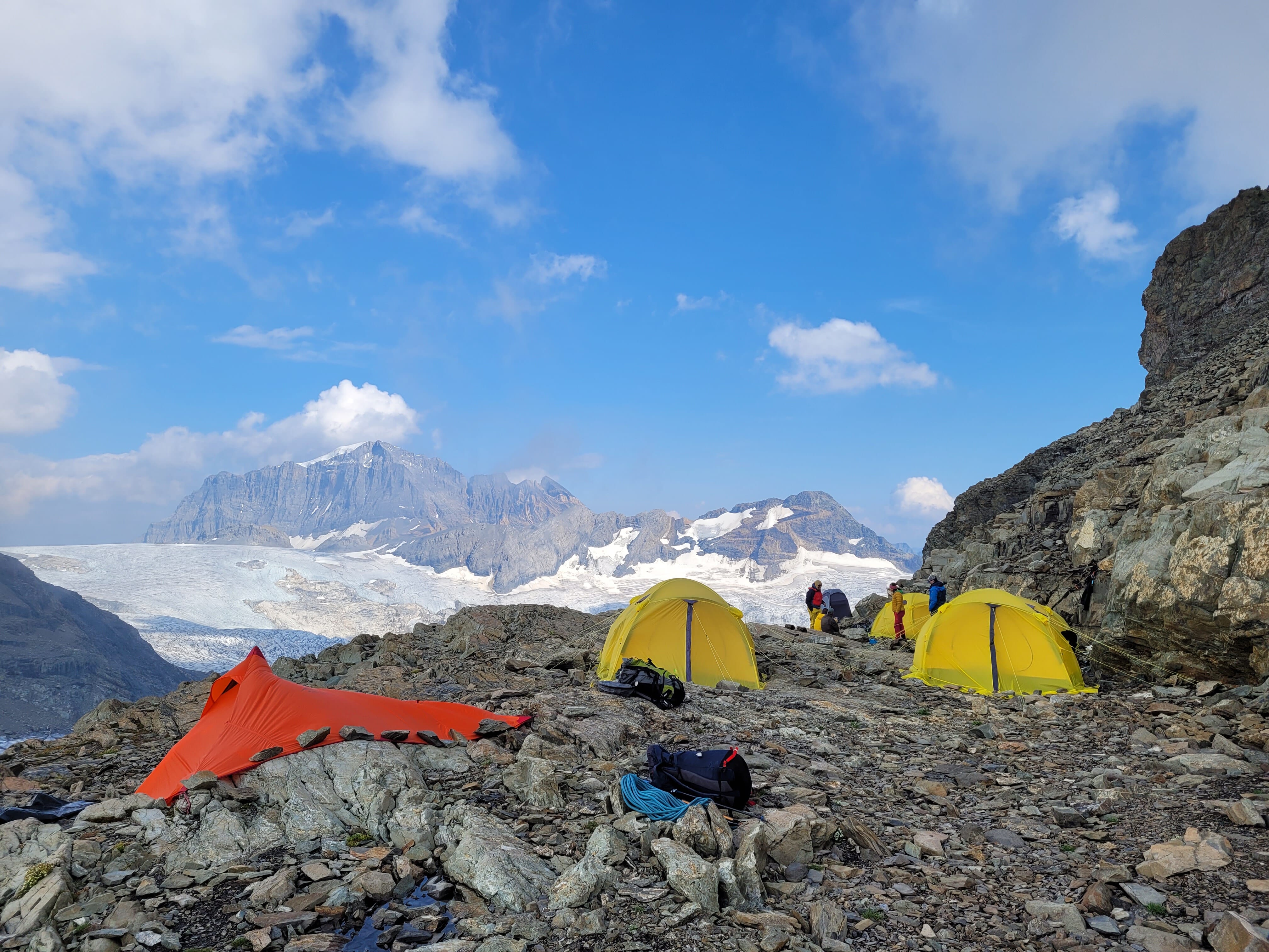 Hochtour Schärhorn 3296m mit Übernachtung im Basecamp