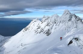 SKI & SAIL von Harstad durch die Inselwelt Vägsfjorden, Norwegen