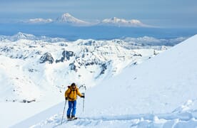 Skitourenreise Russland: Mit den Skiern an vier Vulkanen auf Kamtschatka
