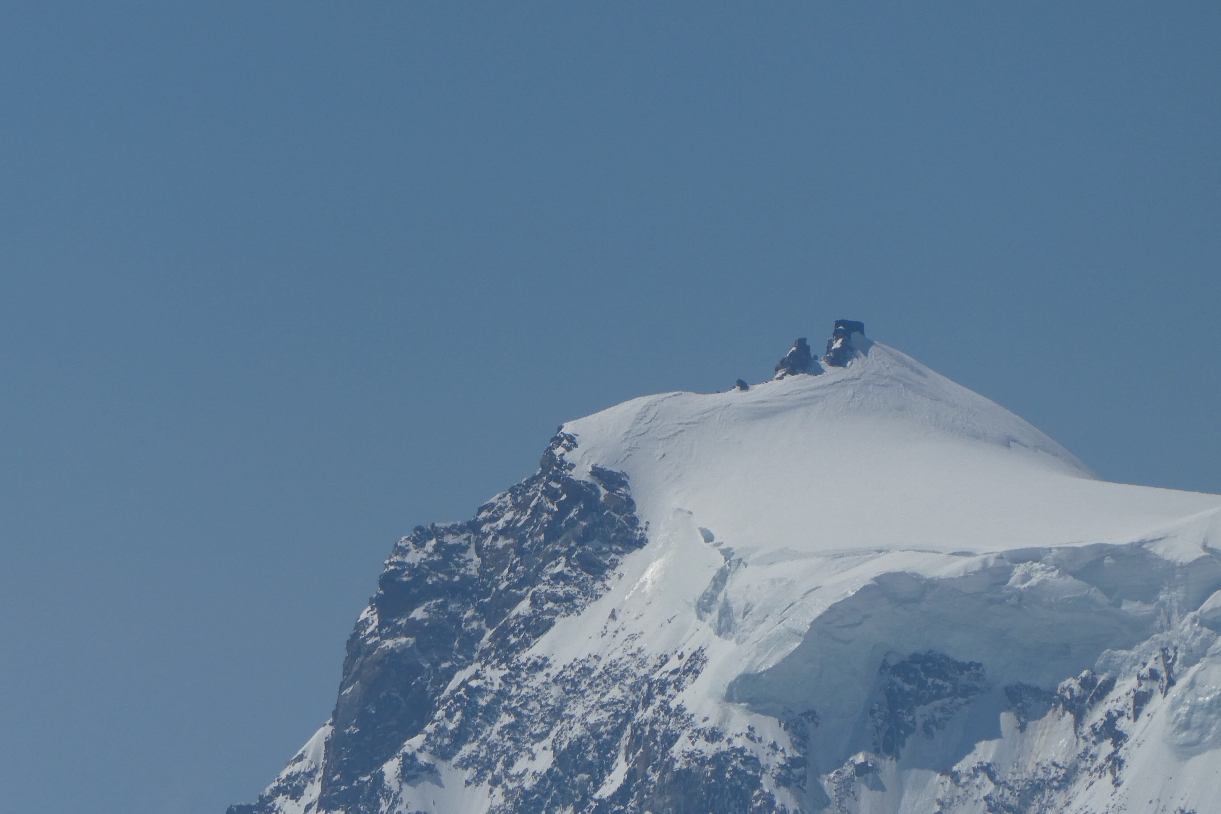 Signalkuppe 4554m: Berg im Monte Rosa, wo die Capanna Margherita steht
