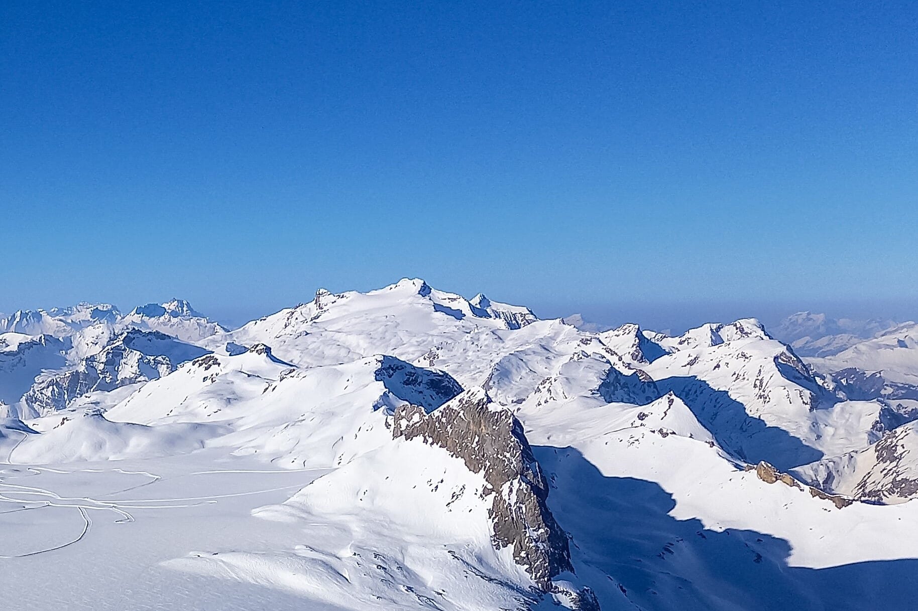 Wildhorn 3250m: Höchster Berg der Berner Alpen westlich vom Gemmipass