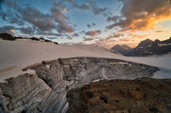 Abendstimmung im vergletscherten Gebiet der Mutthornhütte