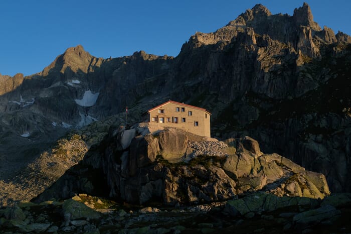 Albert-Heim-Hütte SAC 2542m