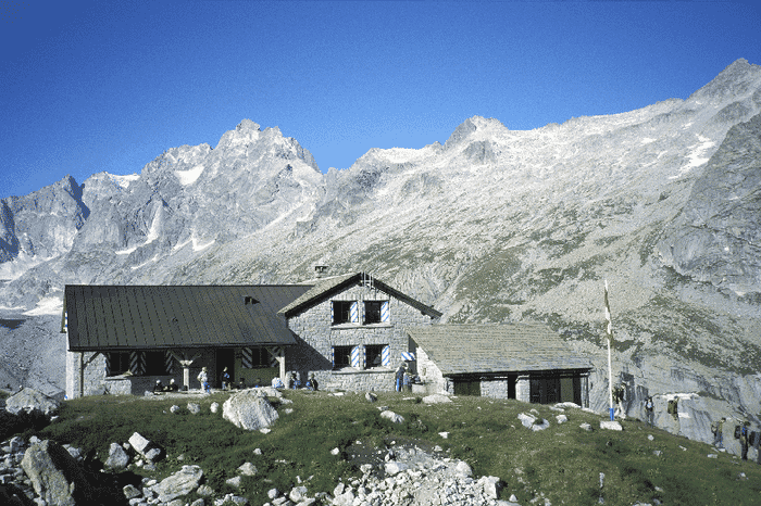 Albignahütte SAC 2336m