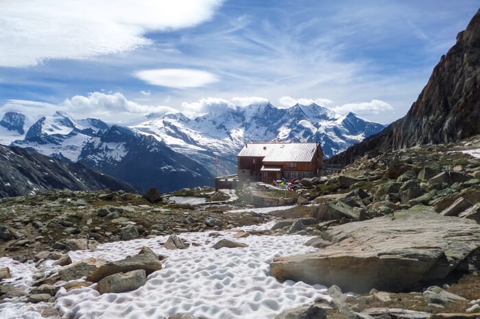 Almagellerhütte SAC 2894m