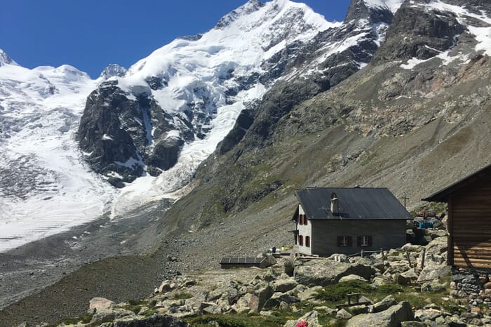 Boval-Hütte SAC 2495m
