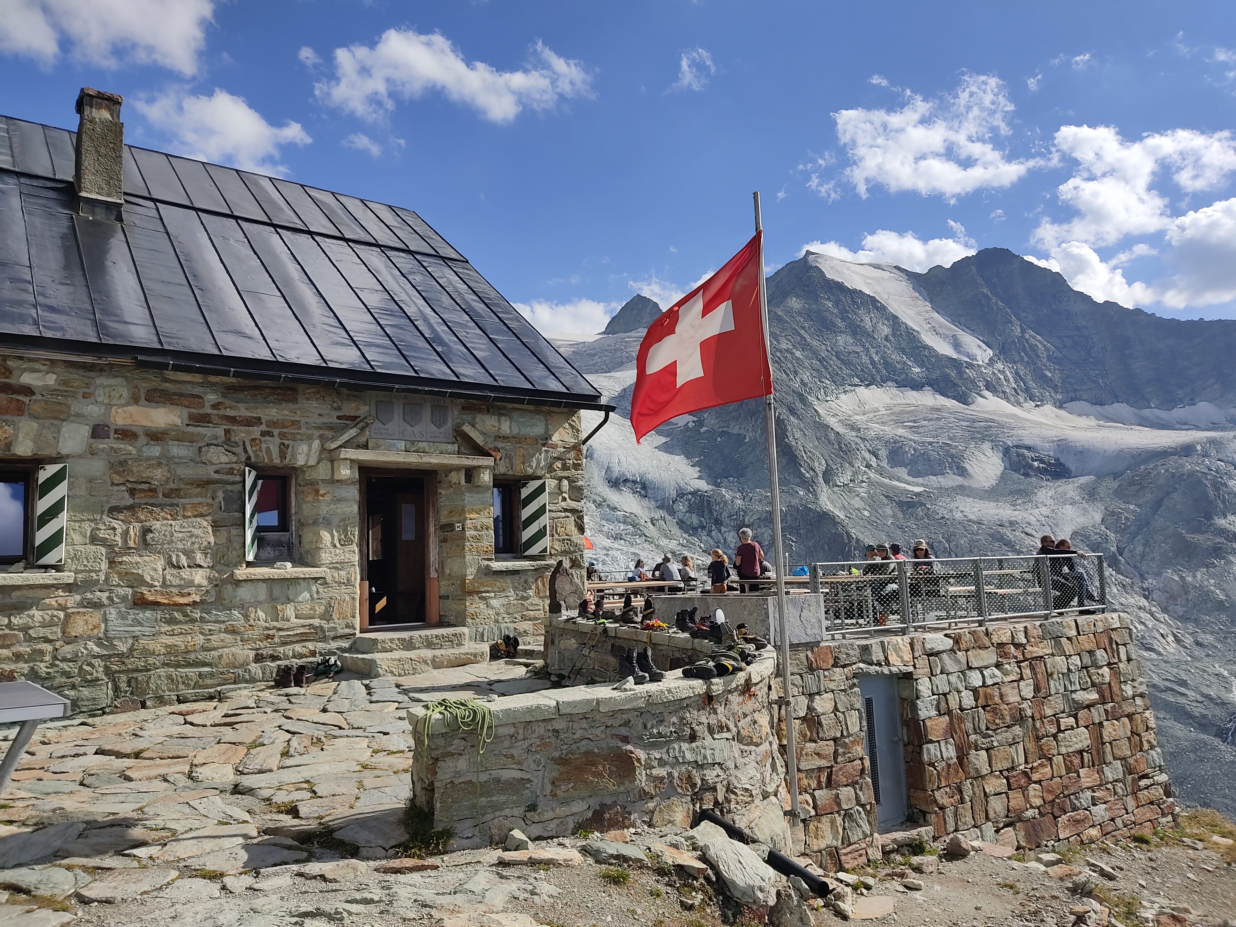 Cabane de Moiry CAS 2825m