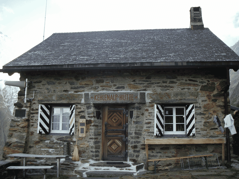 Chelenalphütte SAC 2350m