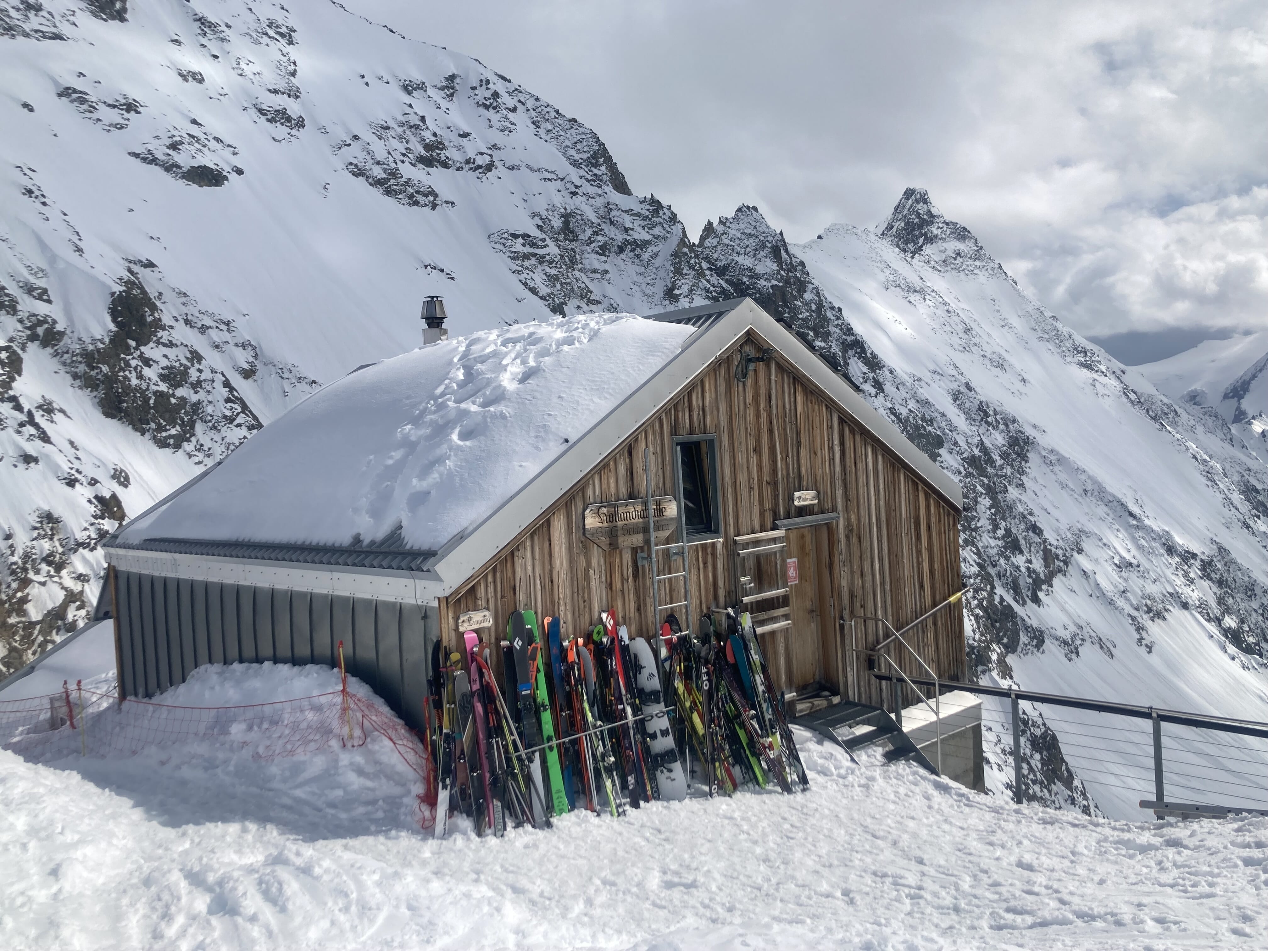 Hollandiahütte SAC 3238m