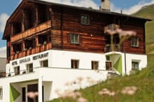 Hotel Bergalga, Hotel La Veduta, Jenatschhütte SAC, Chamanna d'Es-cha SAC