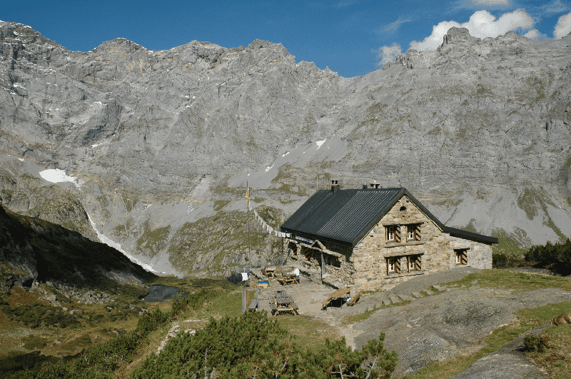 Kröntenhütte SAC 1903m