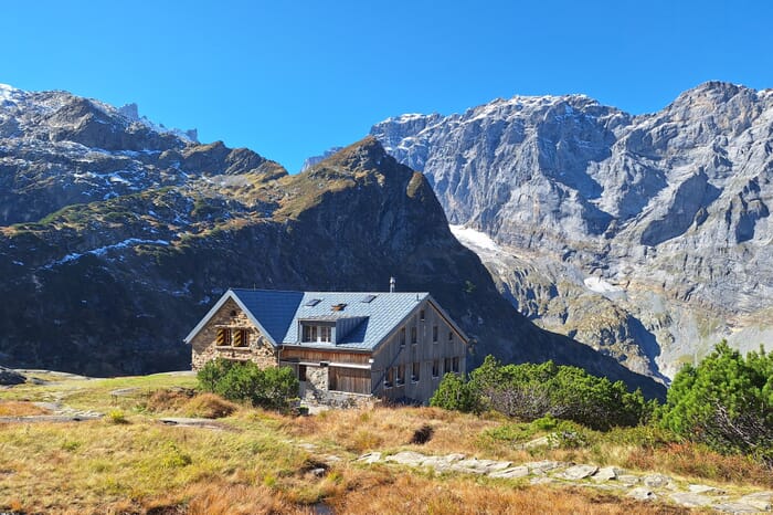 Kröntenhütte SAC 1903m