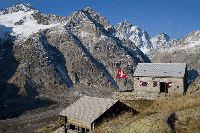 Lauteraarhütte SAC 2393m