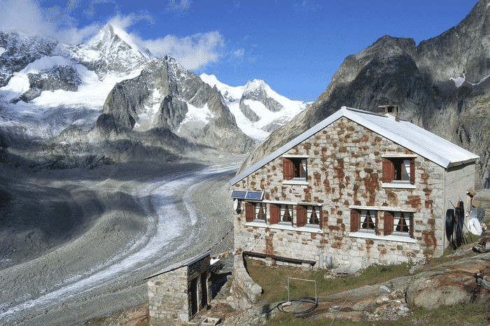 Oberaletschhütte SAC 2640m
