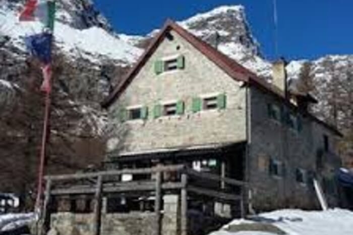 Rifugio Castiglioni CAI 1640m