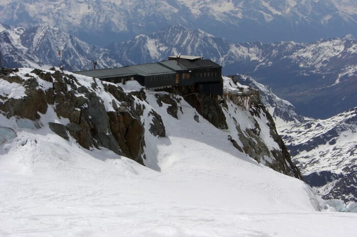 Rifugio Gnifetti CAI 3625