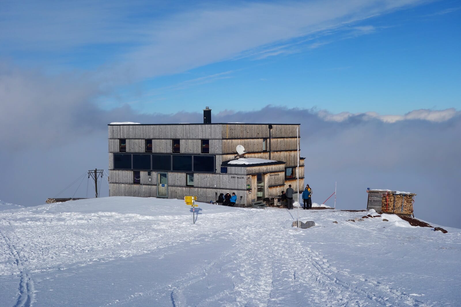 Spitzmeilenhütte SAC 2087m