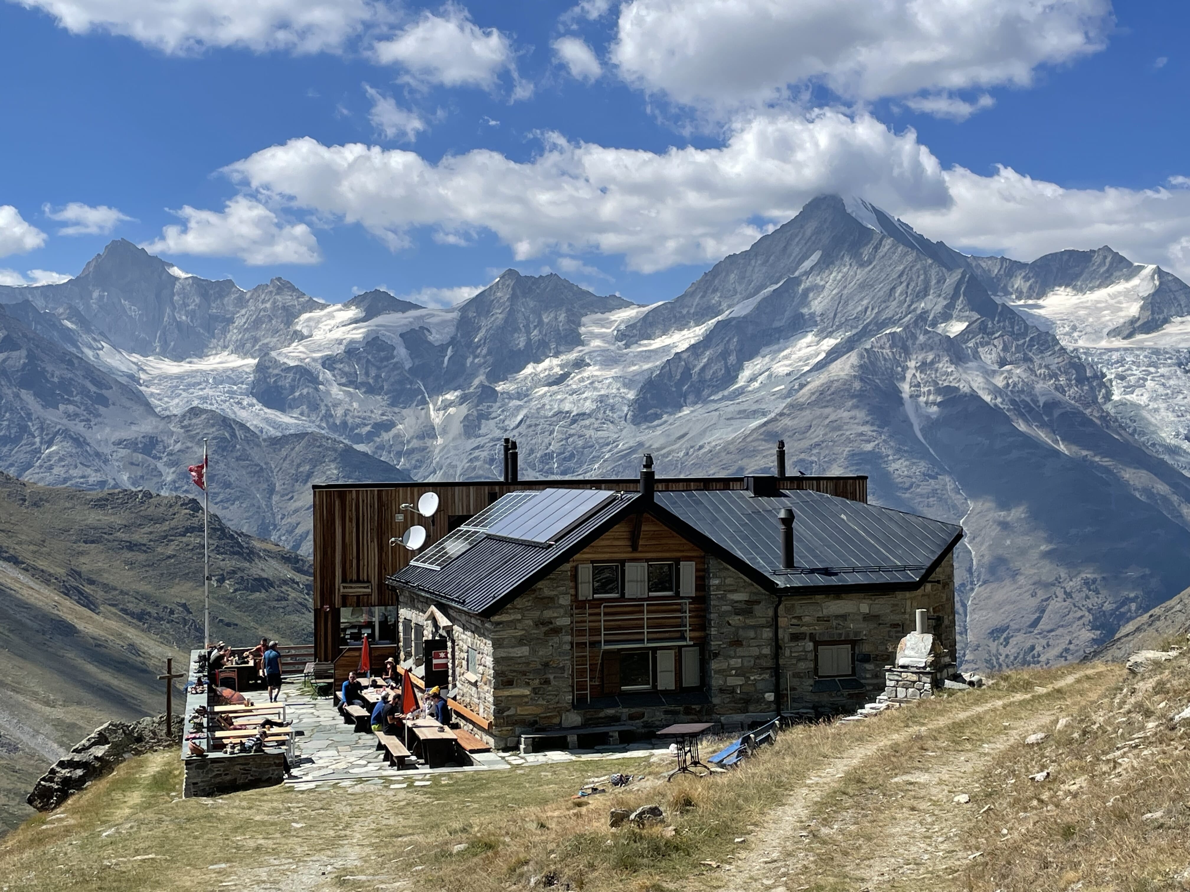 Täschhütte SAC 2701m