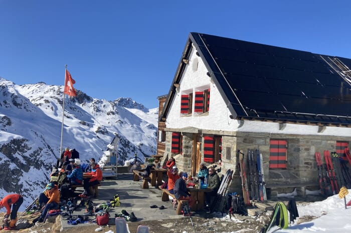 Turtmannhütte SAC 2519m