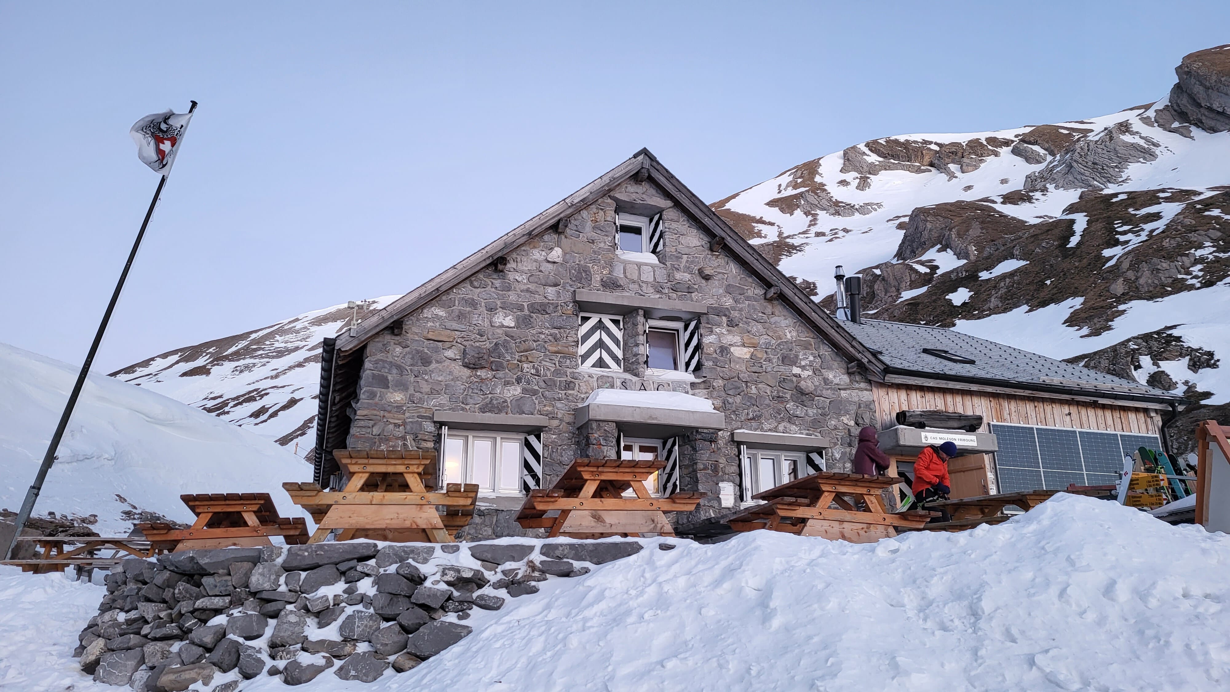 Wildhornhütte SAC 2303m